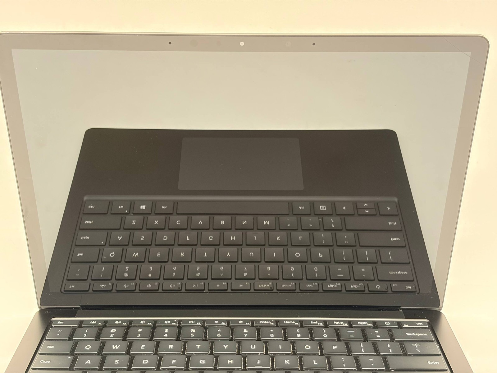 Microsoft Laptop 3 1868 Intel Core i7-1065G7 @1.3GHz 16GB RAM 256GB Win 11 Pro