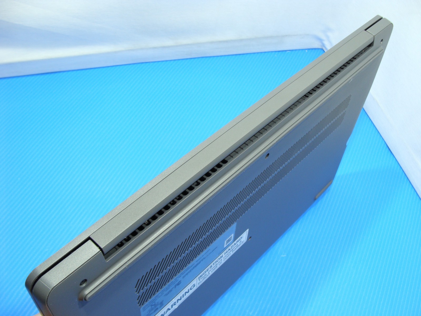 Lenovo IdeaPad Slim 3 15IAN8 15.6”FHD i3-N305 1.8GHz 8GB 128GB HDD WRTY27 100%B