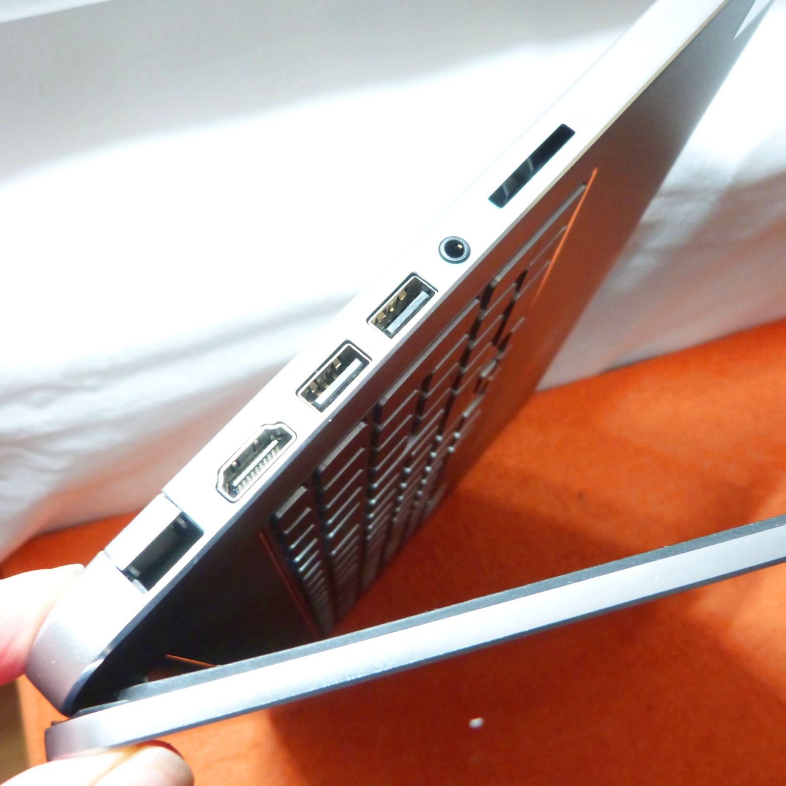 Dell 7537 METAL 15″ TOUCH FULLHD ULTRABOOK l Windows 11 SSD l 16GB RAM NEW