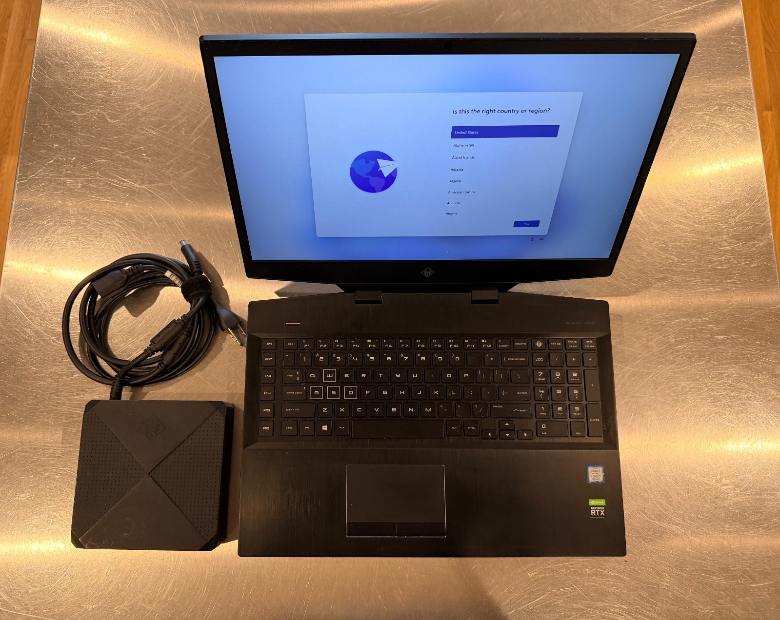 HP OMEN 17 Gaming Laptop | i7-9750H | RTX 2080 8GB | 16GB RAM | 256GB NVMe + 1TB