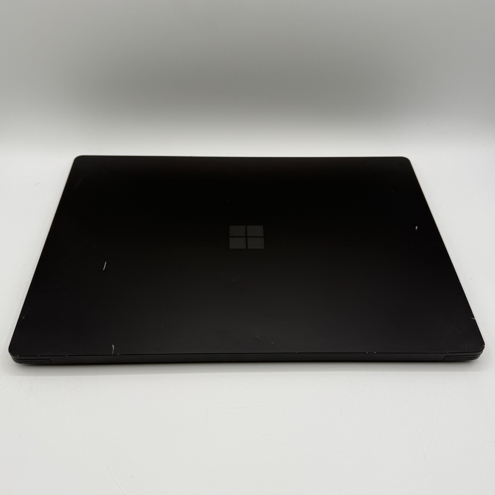 Microsoft Surface Laptop 3 15″ i7-1065G7 16GB 256GB SSD Win11 Pro Black FAIR