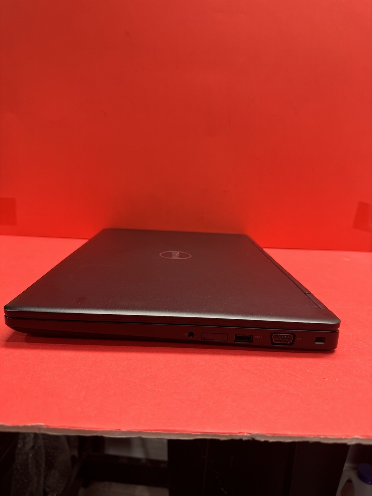 Dell Latitude 5590 15.6″ 8th i5 1.7GHz 8GBRAM 256GB SSD Windows 11pro