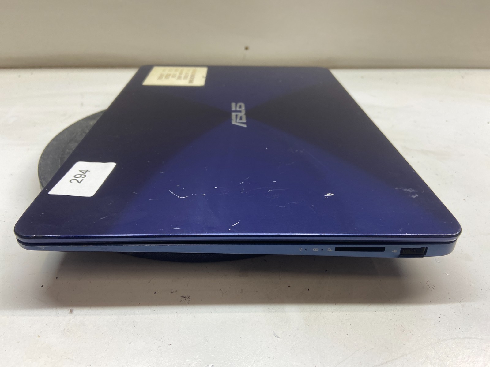 Asus Zenbook UX430U Intel Core i7-7500u 2.7GHz 8GB NO HDD READ