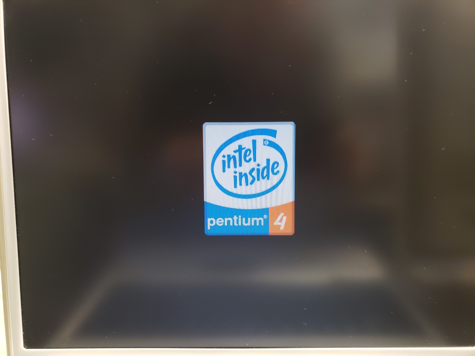 Vintage Asus Spartan A2500H Pentium 4, 2.66 15″ Notebook Laptop 512MB 30GB WinXP