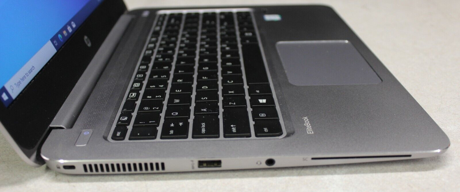 HP Elitebook Folio 1040G3 I5-6200U 256SSD-8GB Win10Pro
