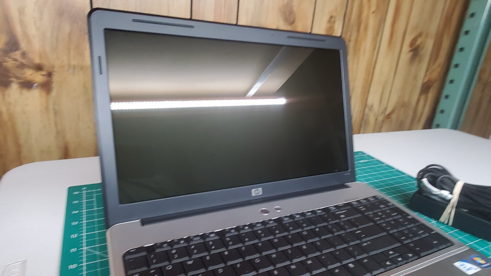 HP G60 519WM. 15.6″, 250gb hard drive, 3gb ddr2 ram, 2.50ghz Intel core 2 duo.