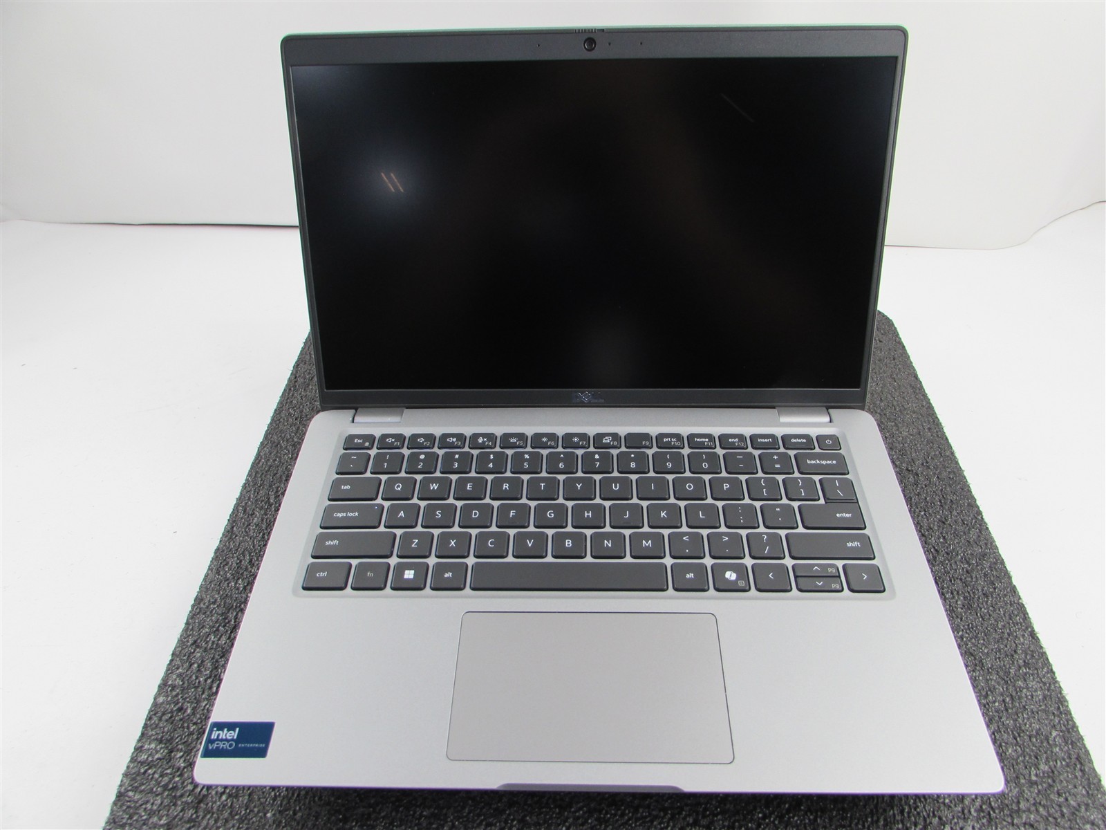 DELL LATITUDE 5450 1920X1080 FHD CORE ULTRA 5 135U 512GB SSD NO RAM NO O.S