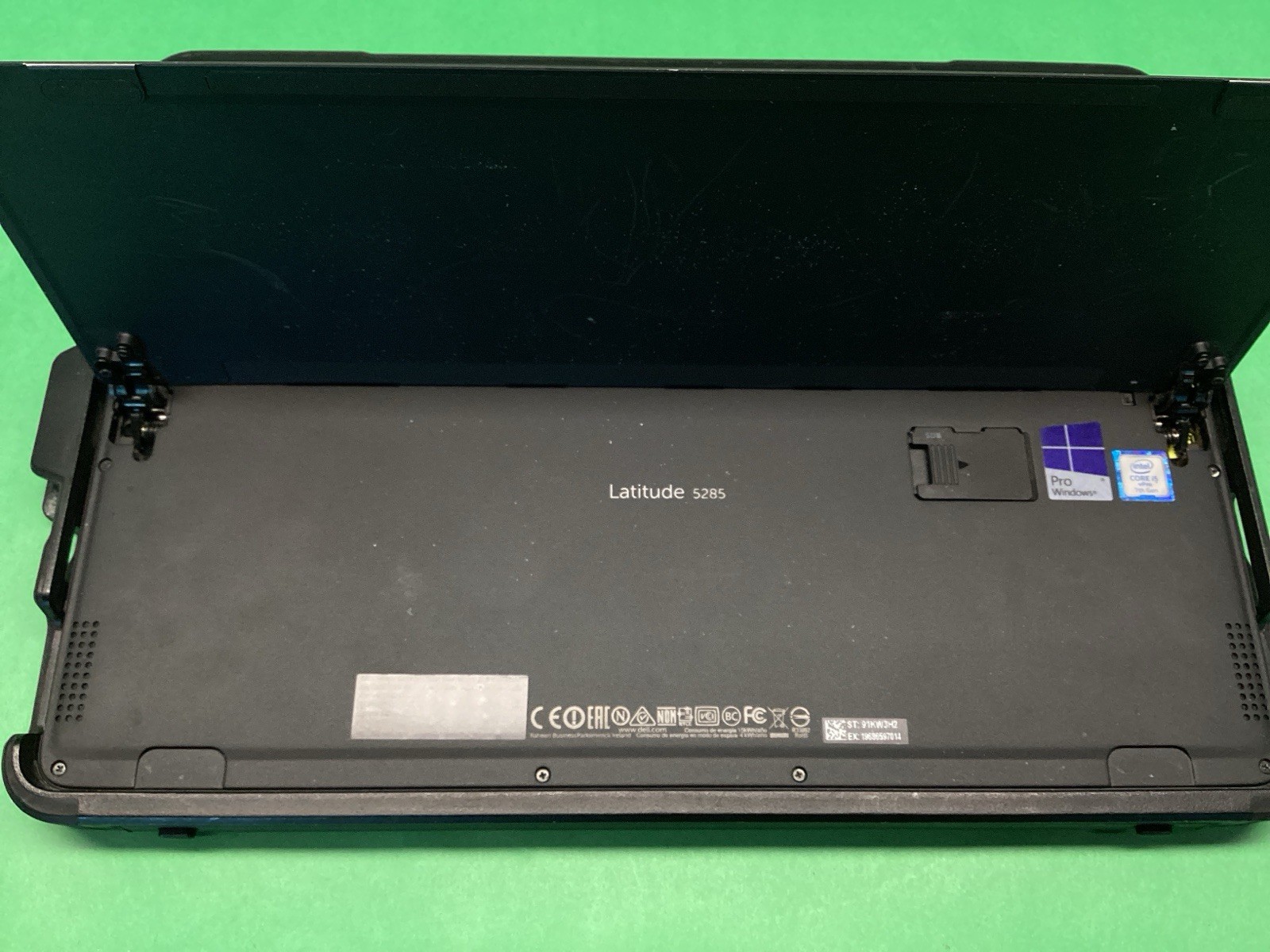 Dell Latitude 5285 2 in 1 Laptop i5-7300U 256GB 8GB & Targus Case – UNTESTED