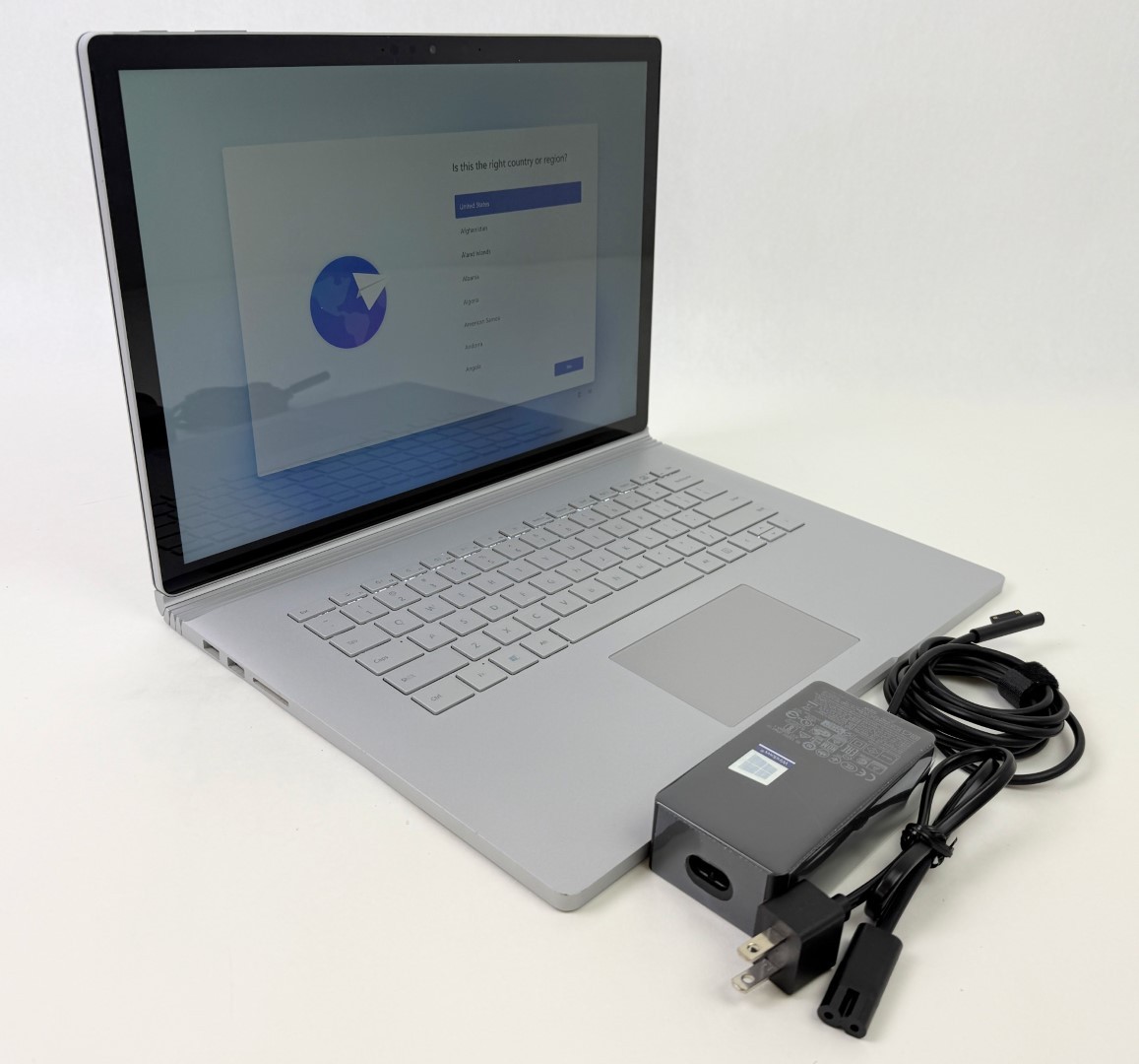 Microsoft Surface Book 3 1899 15″ Touch i7-1065G7 32GB 512GB GTX 1660 W11H