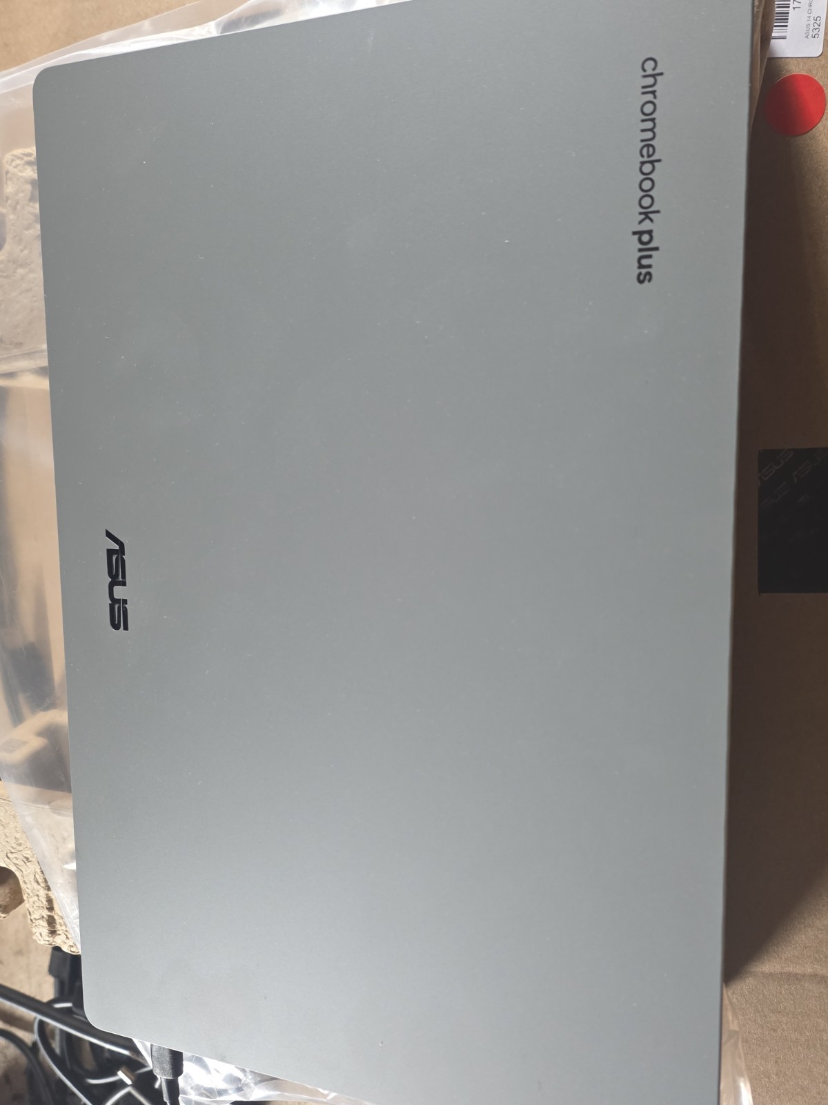 ASUS Chromebook Plus CX 14″ Touchscreen Laptop. Intel Core 3-N355, 256GB, 8GB Ob
