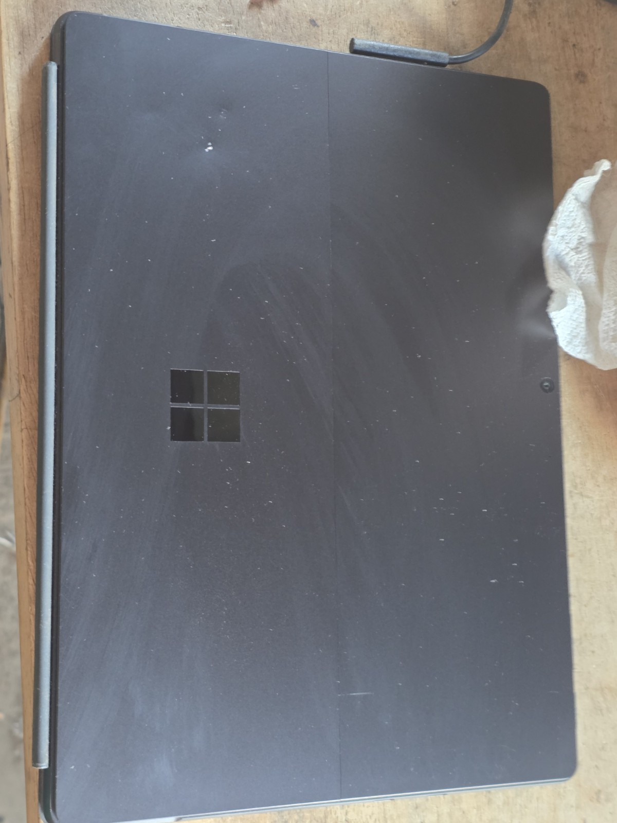 Microsoft Surface Pro 11th Edition 13″ Snapdragon X Elite 16GB 1TB SSD B