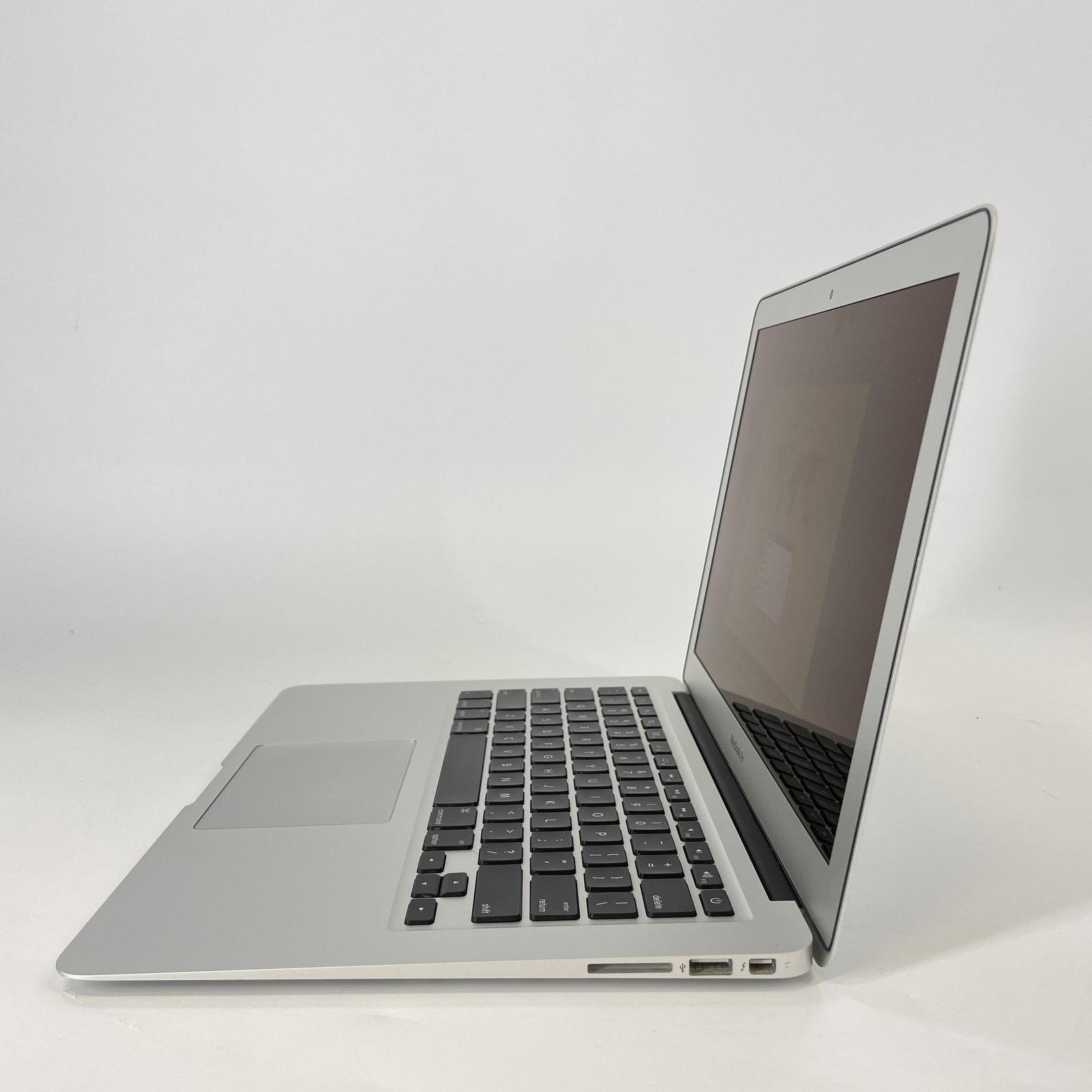 MacBook Air 13 2012 Silver HD+ 1.8 GHz i5-3427U 4GB RAM 128GB SSD – Bad Battery