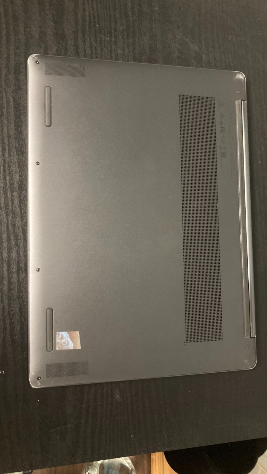 Lenovo Yoga 9 14IRP8 14″ i7-1360P 2.2GHz 16GB RAM