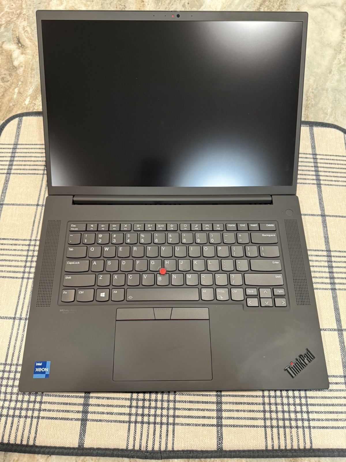 Lenovo Thinkpad P1 Gen 4i INTEL XEON W-11855M RTX A2000 1TB NVME 32GB 3200MHZ