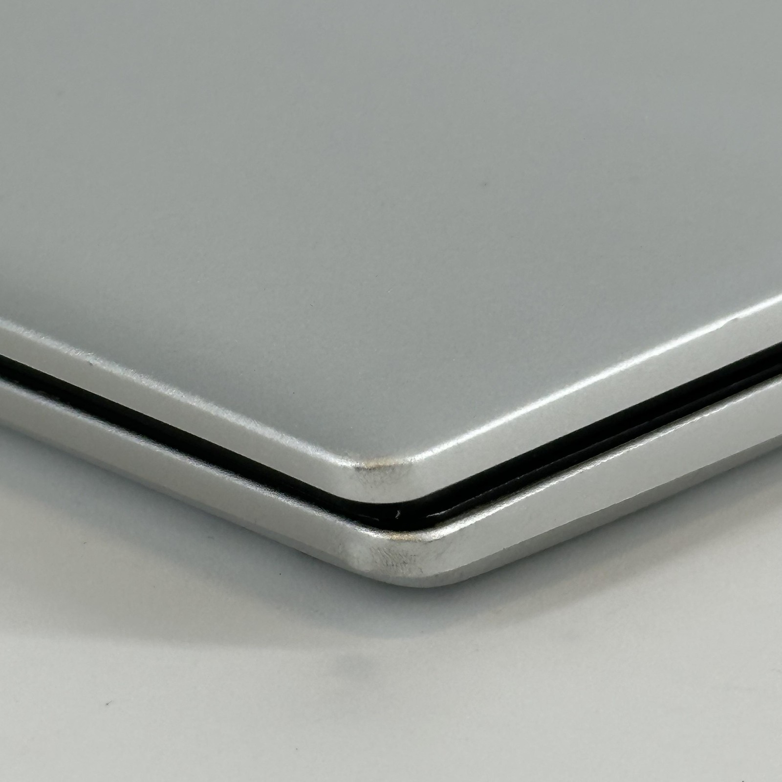 Dell Inspiron 7420 (2-in-1) 14 Silver FHD+ 1.7 GHz i7-1255U 16GB 512GB SSD Good