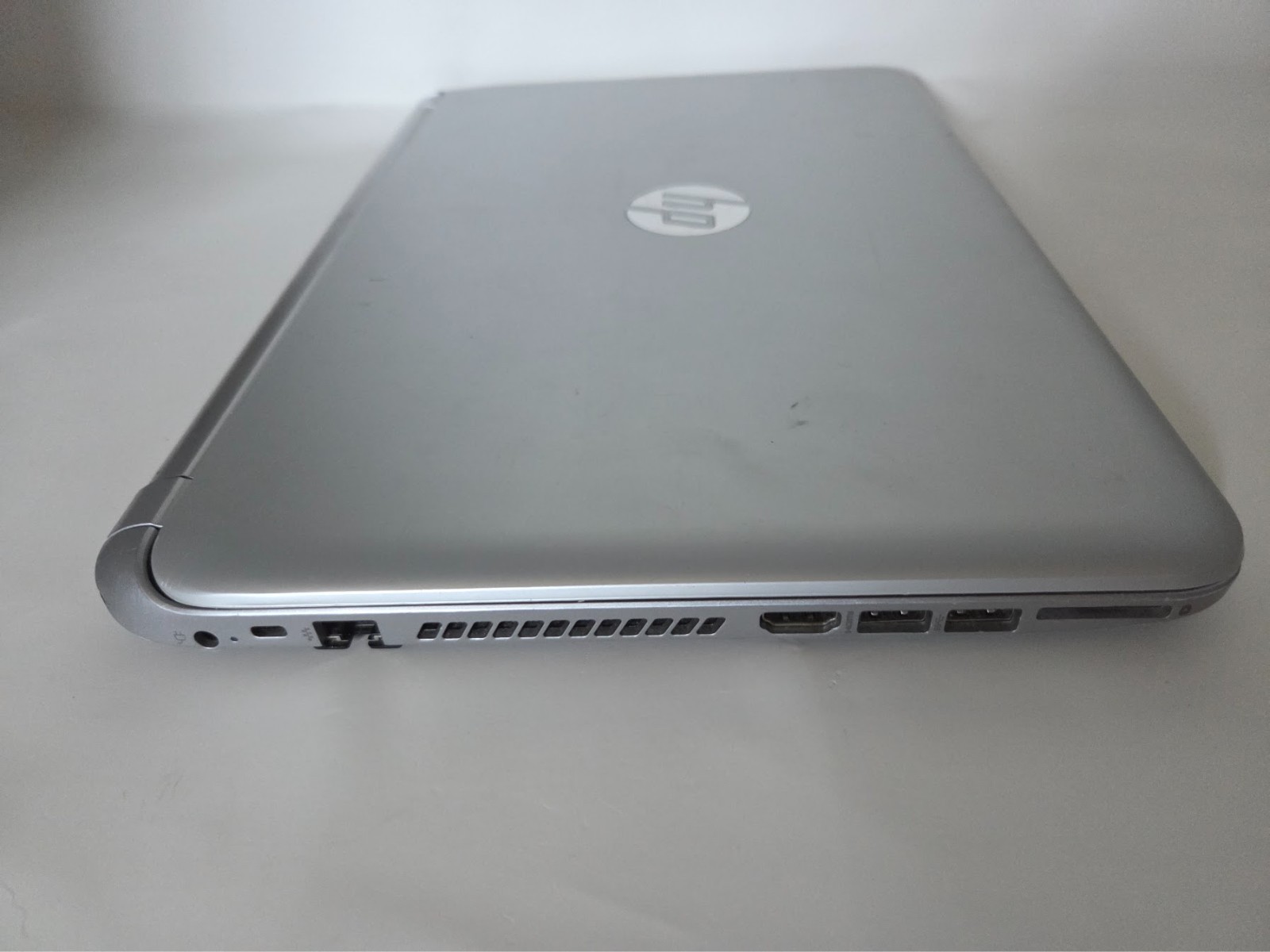 HP Pavilion 14-n018us Laptop 14 Inch Display Windows 8 DTS Sound+