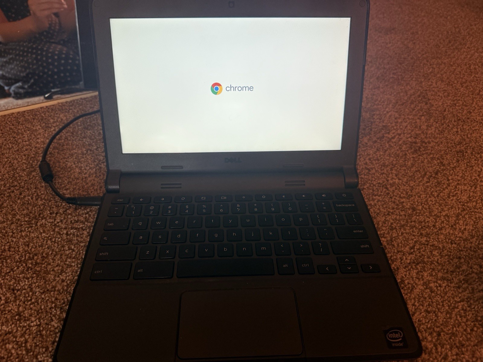 DELL CHROMEBOOK Laptop Barely Used with Charger Completely Wiped and Working