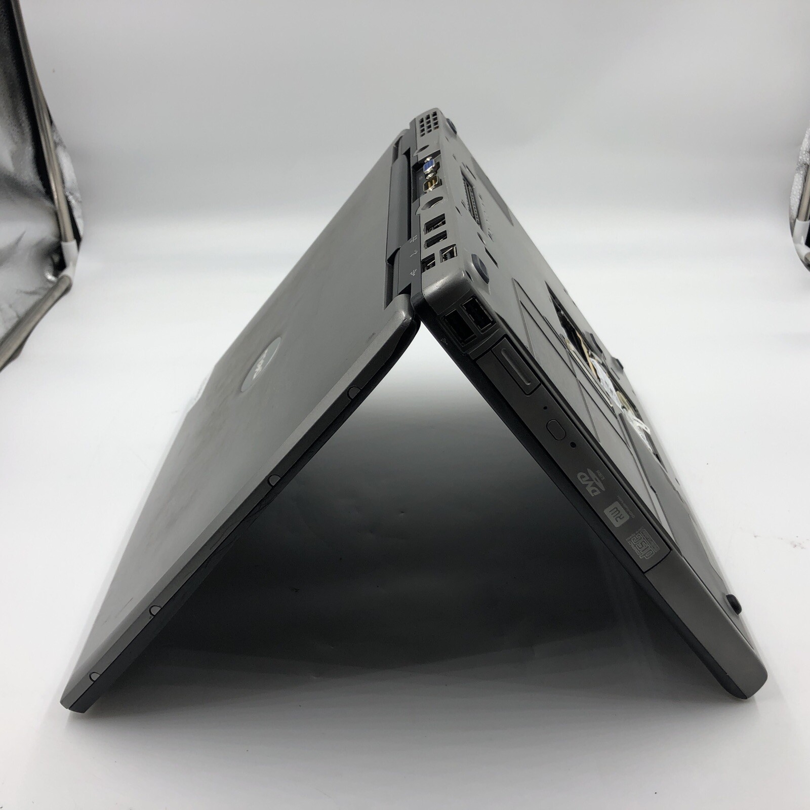 Dell Latitude D520 Intel Core 2 Duo 06F2 1.66GHZ 1GB NO HDD/OS Bad Battery PARTS