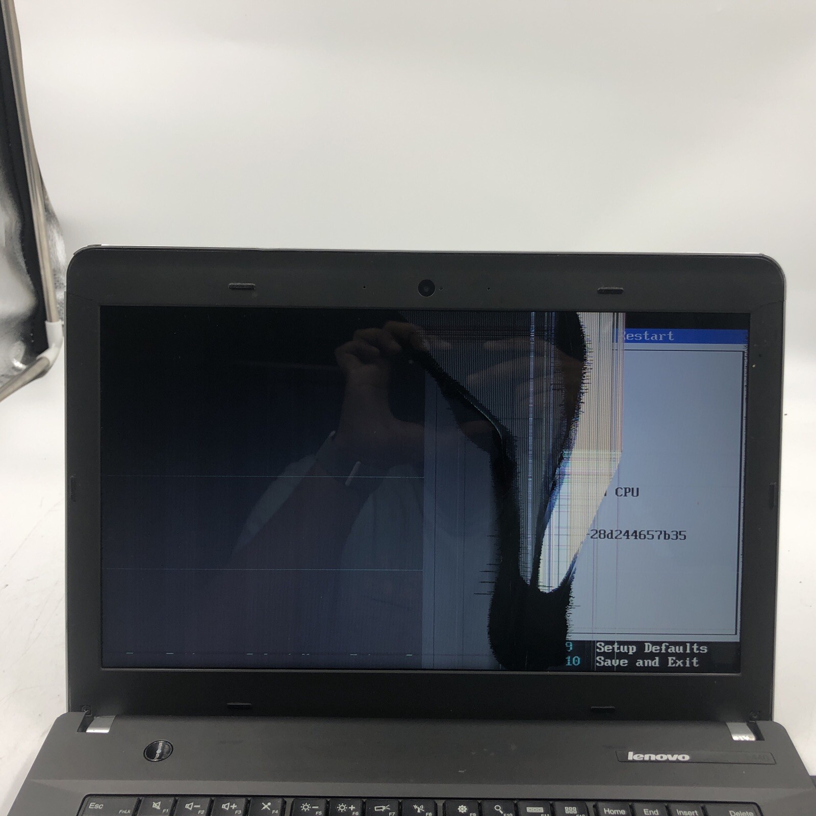 Lenovo Thinkpad E440 Laptop i3 Unknown RAM/HDD/OS Plastic Damage (FOR PARTS)