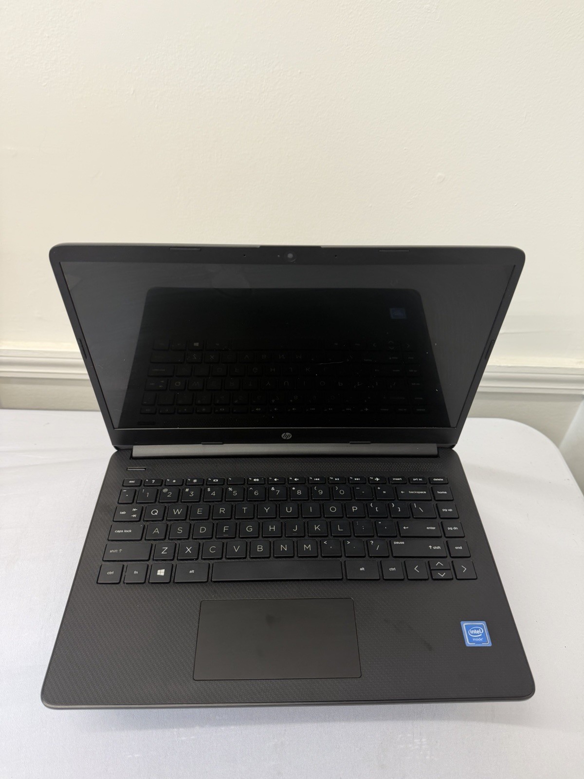 HP 14-dq0001dx Laptop – Good Screen – Intel Celeron N4020 – Read Des