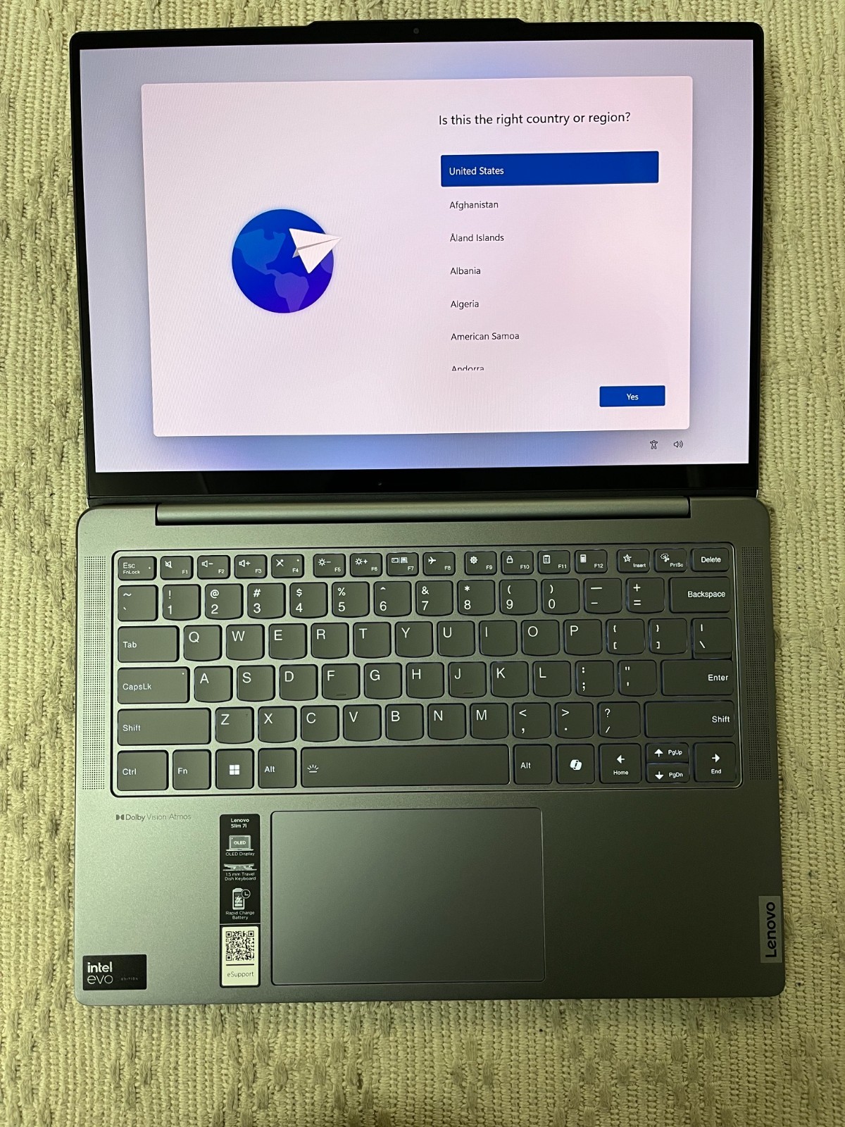 Lenovo Ideapad Slim 7i 14″ OLED Touch Laptop 7-155H 32GB 1TB 83D80003US