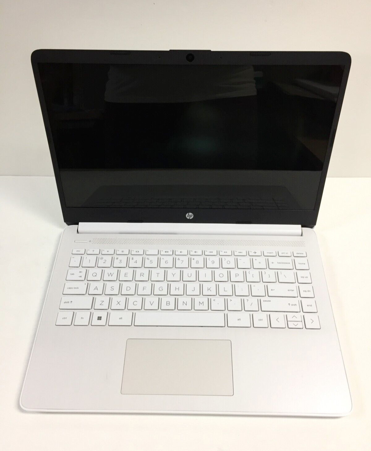 HP 14-dq0052dx 14″ HD Non-Touch Laptop/N4120/4GB Ram/64GB Emmc/Win 11 H, white