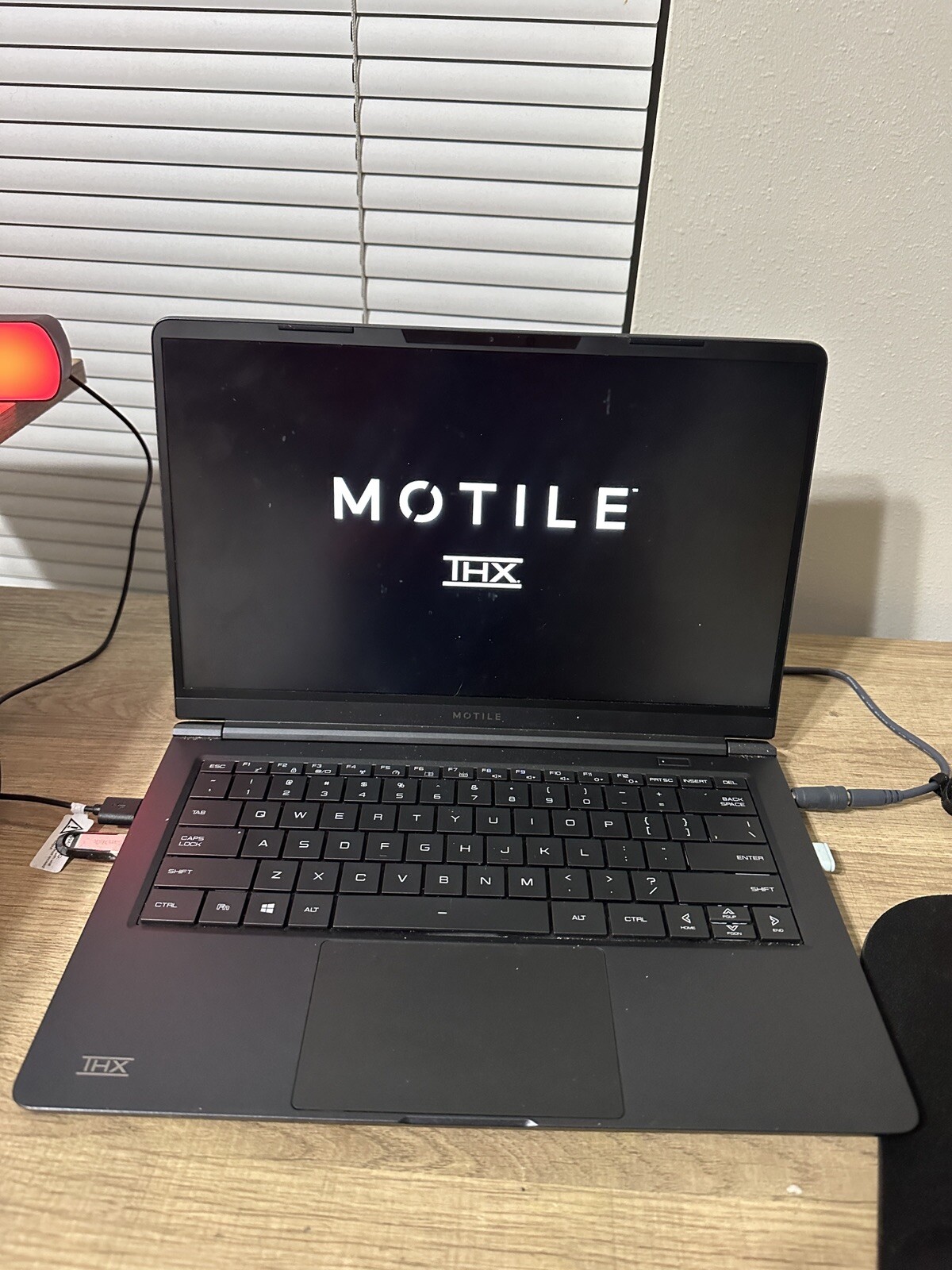 LAPTOP MOTILE 14 + WIFI MOUSE AND 128gb PEN DRIVE