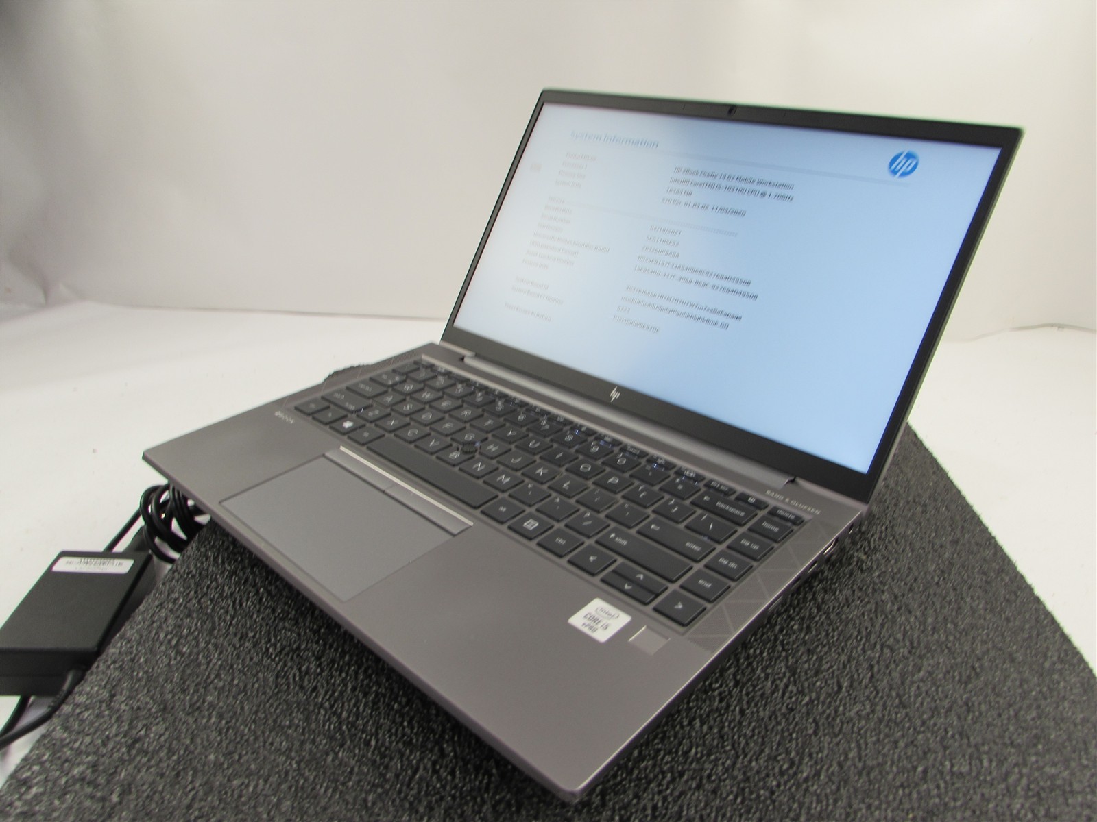 HP ZBOOK FIREFLY 14 (G7) 1920X1080 FHD I5-10310U 512GB SSD 16GB RAM NO O.S