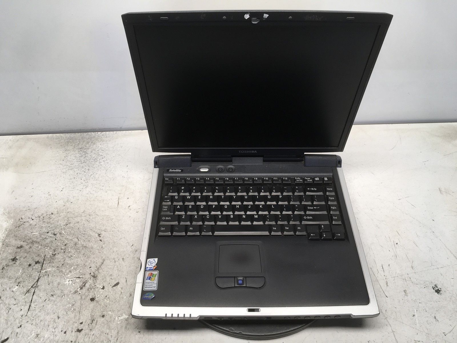 Toshiba Satellite 2400-S251 Mobile Intel Pentium 4 1.7GHz 262 MB NO HDD No Batt