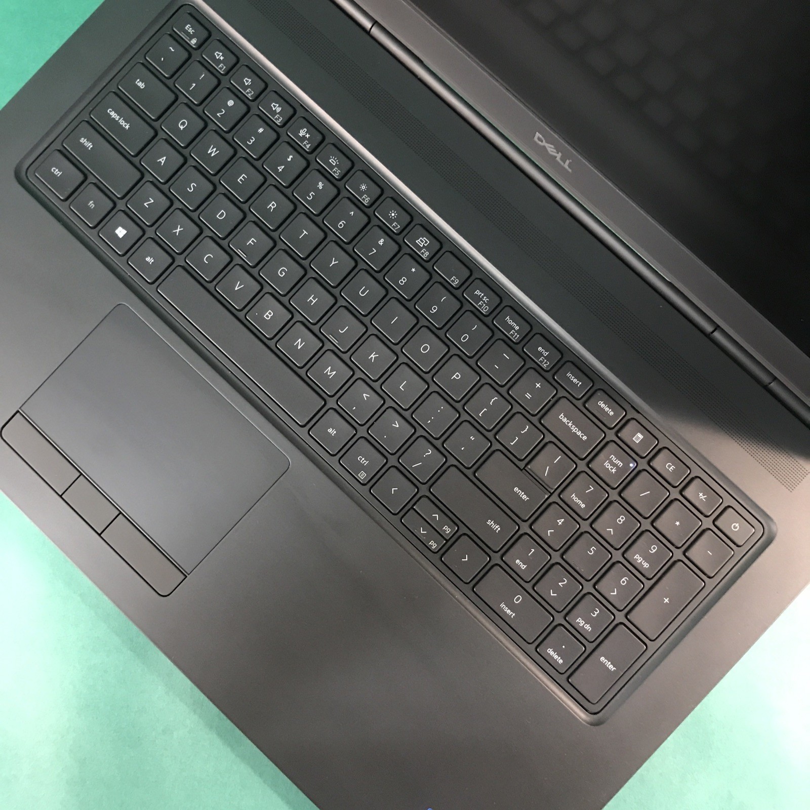 Dell Precision 7750 Intel Xeon W-10855M @ 2.8GHZ 32GB RAM 1TB NVME RTX 4000 W11P