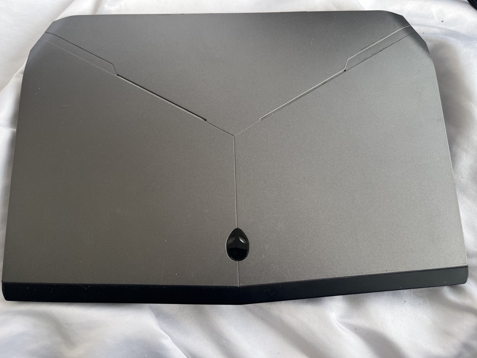Alienware 13 Windows 10 Laptop Nvidia GTX 860M 16GB RAM 500GB HD OEM Adapter/Bag