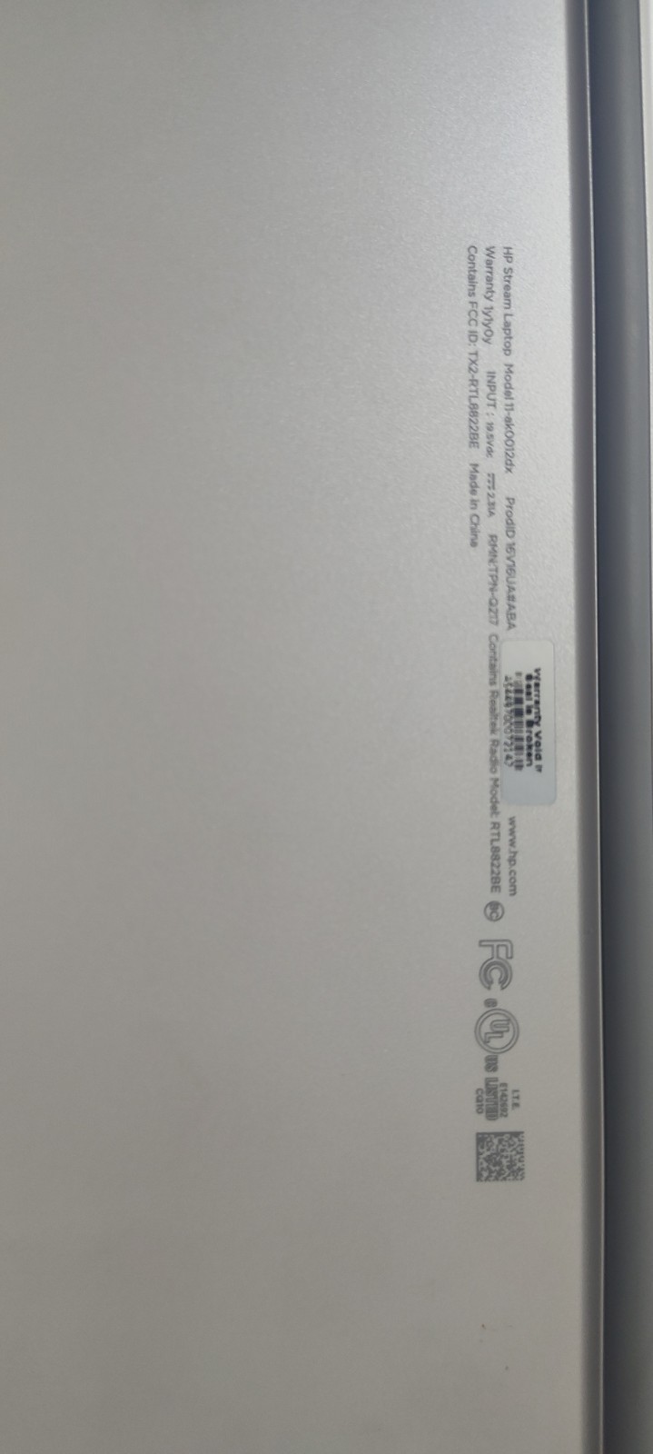 HP Stream 11.6″ Laptop Celeron N4000, 4GB RAM, 64GB eMMC, Model 11-AK0012DX