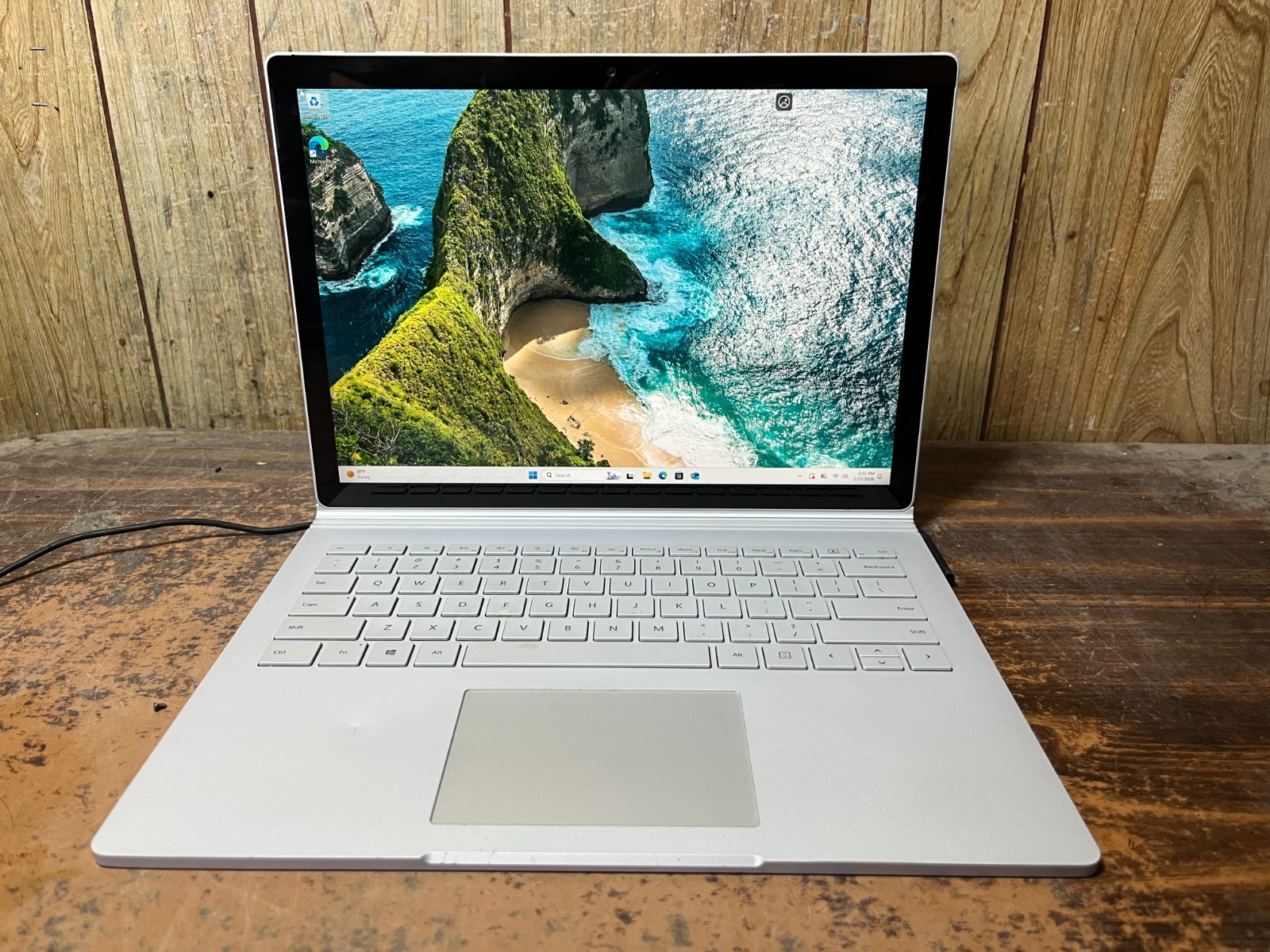 Microsoft Surface Book 2 13.5” | i5-7300U | 8GB RAM | 256GB SSD | Win 11