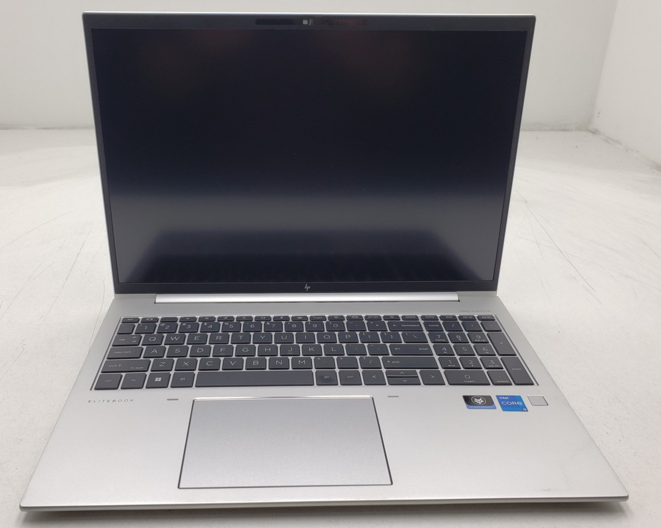 HP EliteBook 860 G9 16″ Intel i5-1235U 16GB RAM 512GB SSD Win 11 Pro Laptop PC.