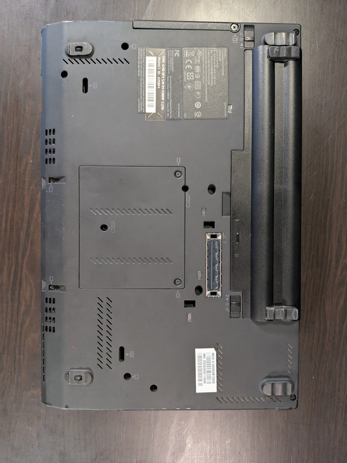 Lenovo ThinkPad X220 12″ Linux Mint Core I5-2540M, 16GB RAM 160GB SSD