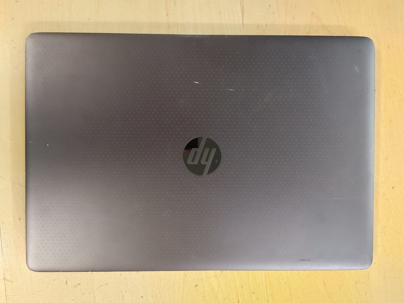 HP ZBook Studio G3 Core i7-6820HQ@ 2.70GHz, 4GB RAM,NO SSD FOR PARTS ONLY.