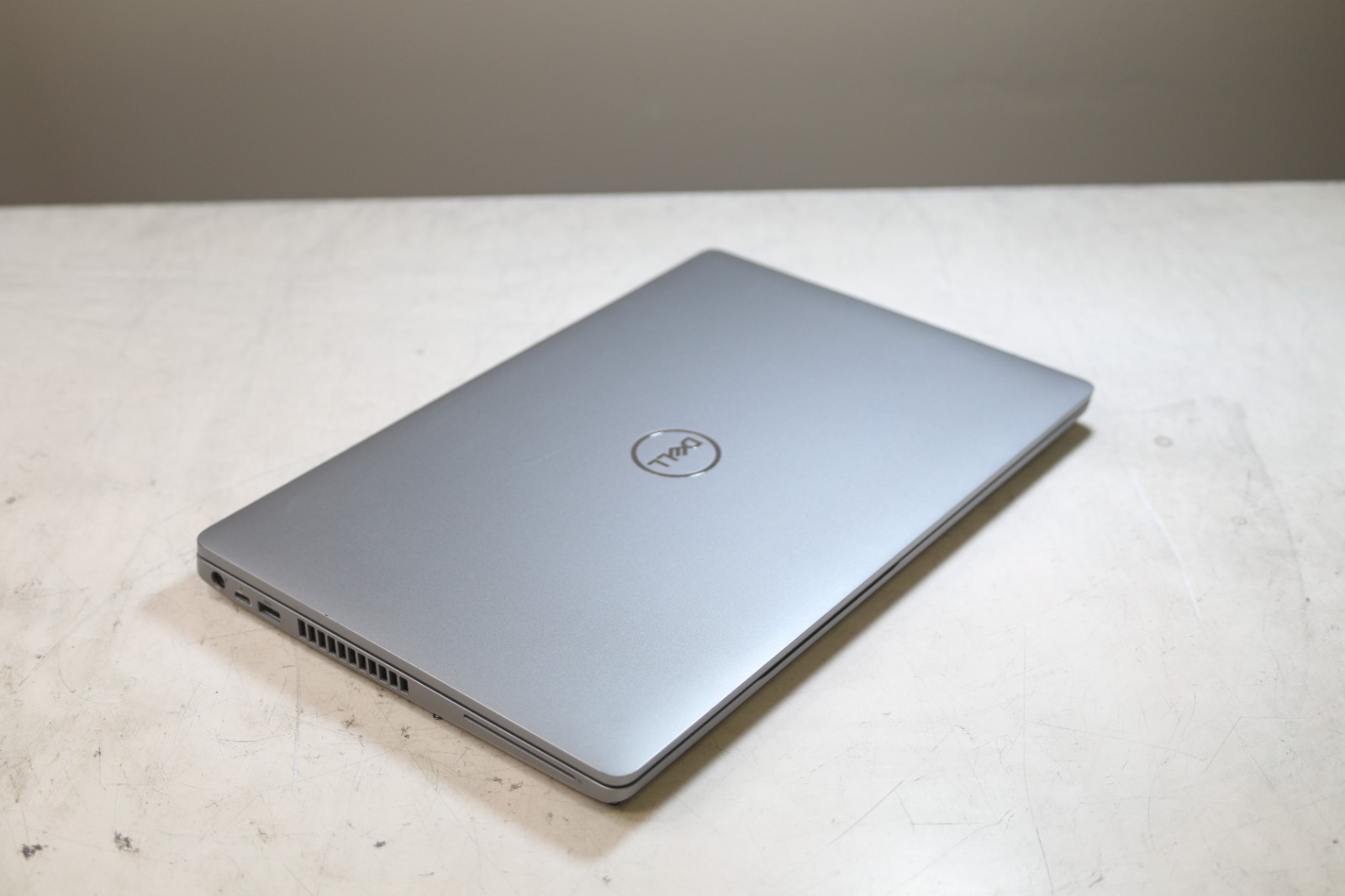 Dell Latitude 5511 Intel Core(TM) i7-10850H CPU 2.70GHz-16GB RAM-1TB NVMe-NO OS