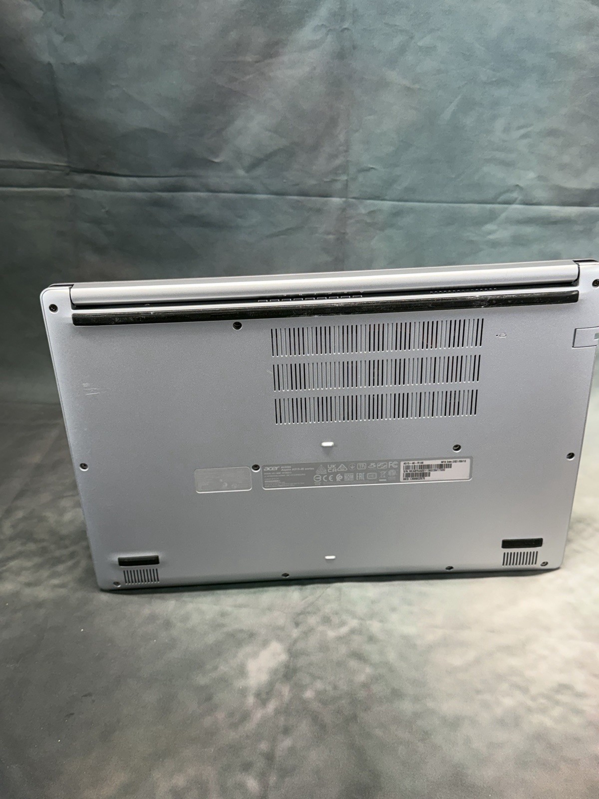 Damaged Screen Acer Aspire 5 15.6″ 128GB SSD, AMD Ryzen 3 3350U, 2.1GHz, 4GB RAM
