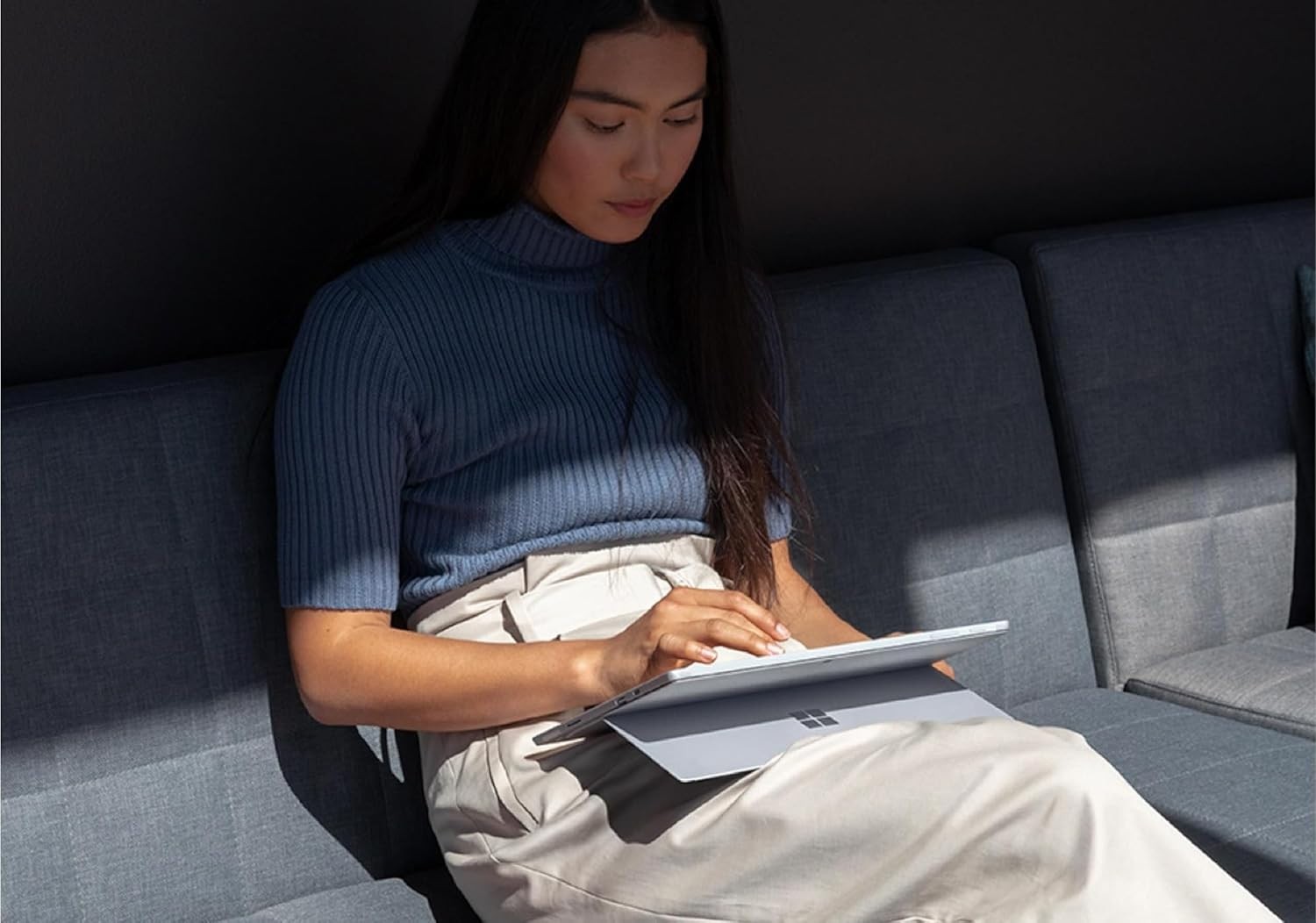 2019 Microsoft Surface Pro 7 with Intel Core i5-1035G4 (12.3-inch, 8GB RAM, 25