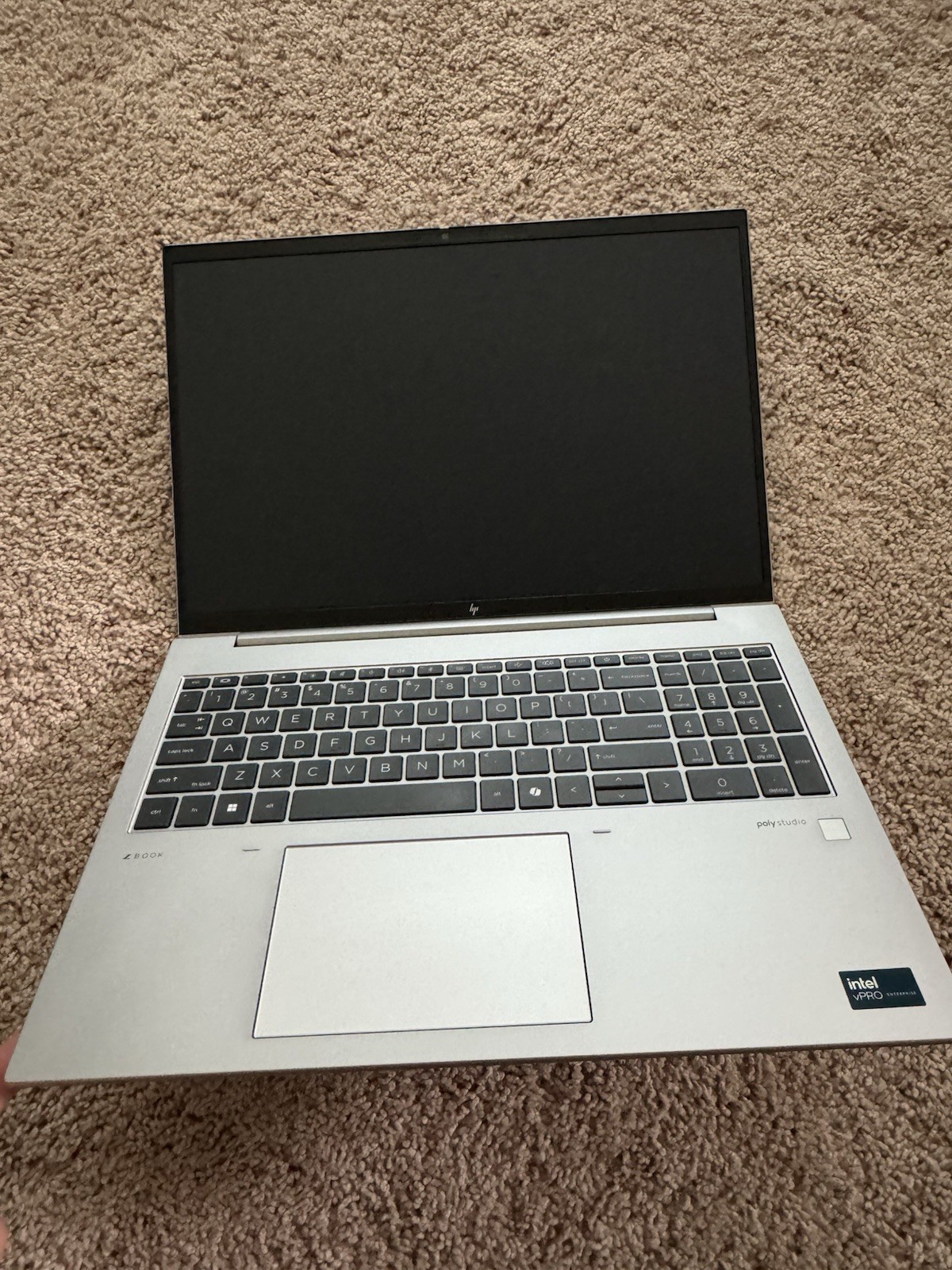 HP ZBook Firefly 16 G11 FHD+ 1.4 GHz Ultra 7 165H 16GB 256GB SSD Backlight/