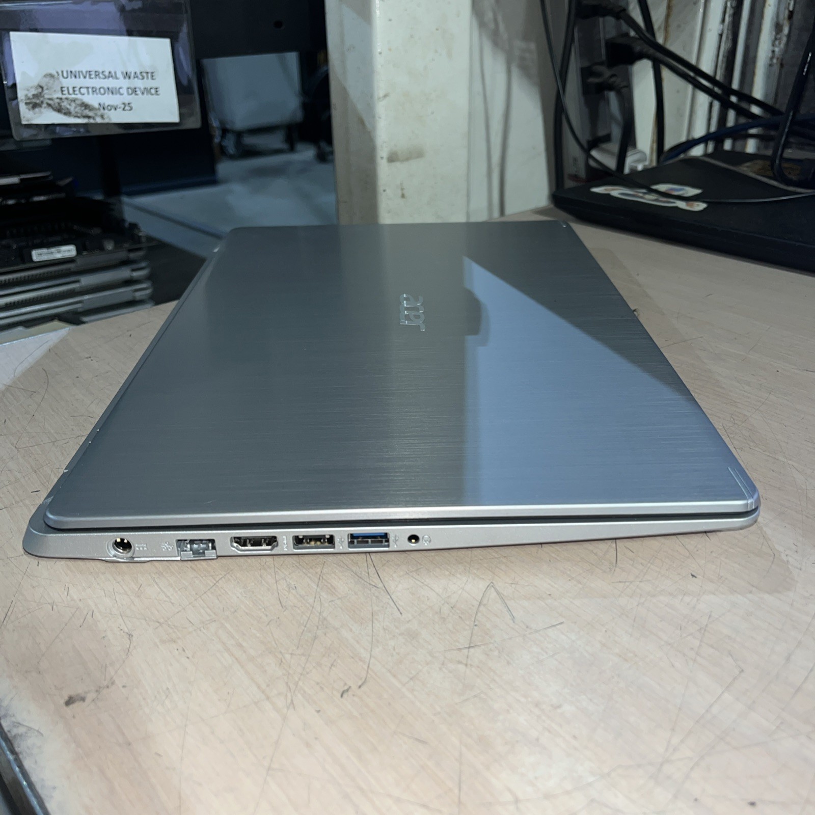 ACER N19C3 A515-43-R19L AMD RYZEN 3 8GB RAM NO HD