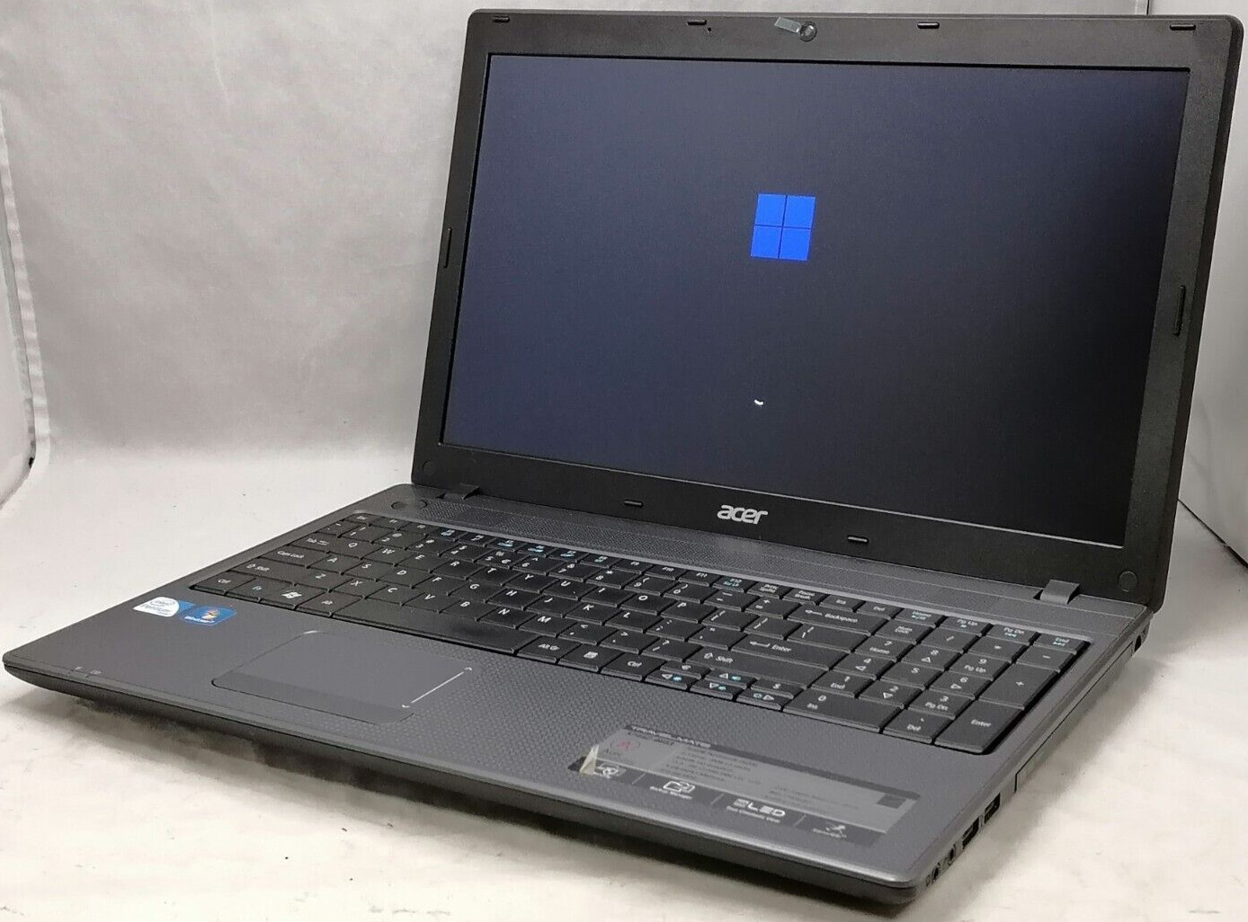 15.6″ Acer TravelMate 5744Z-4603 (Pentium P6300/8GB RAM/512GB SSD) Win 11 Home