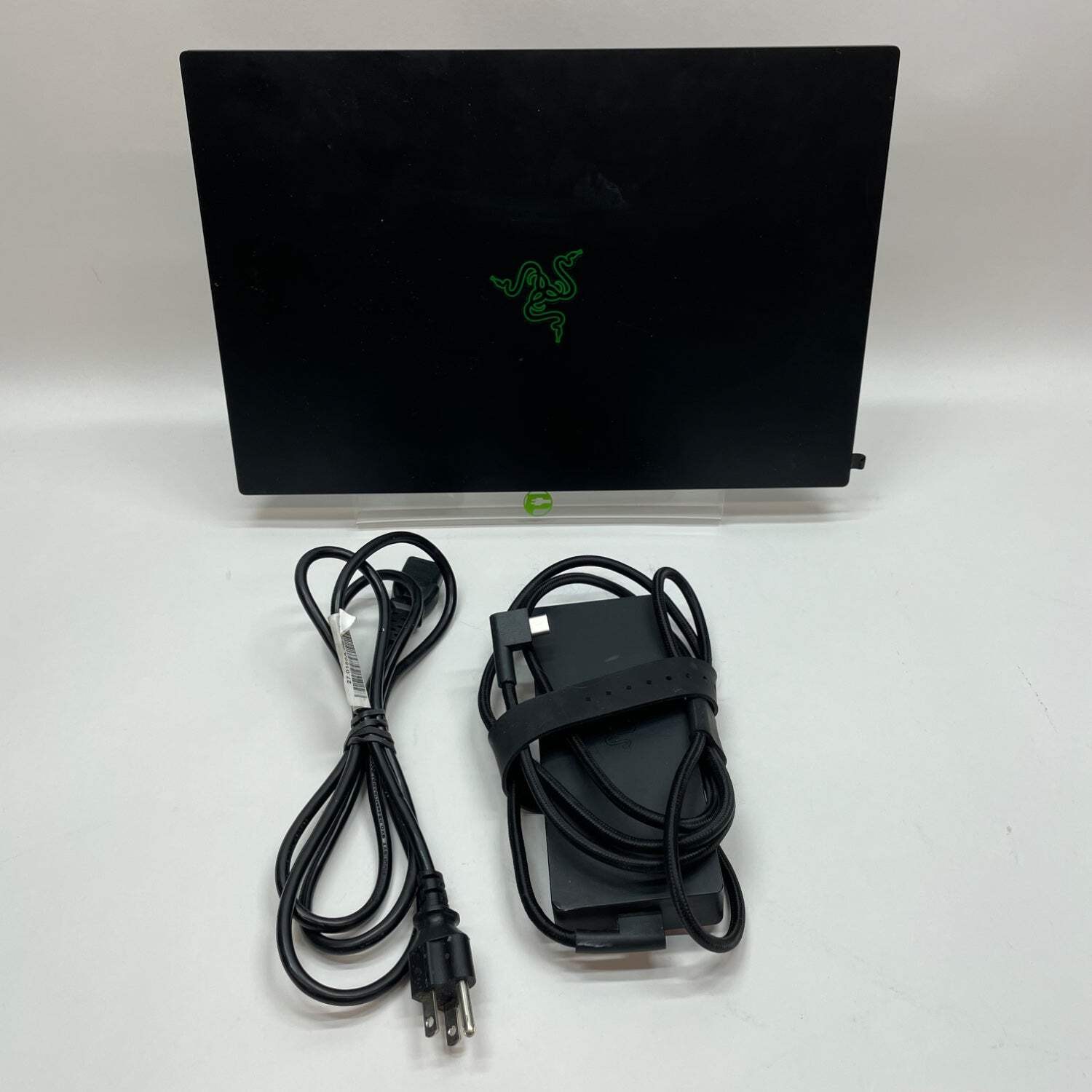 Razer Blade 15 Advanced RZ09-0409 15.6″ i7-11800H 32GB RAM 1TB SSD RTX 3080