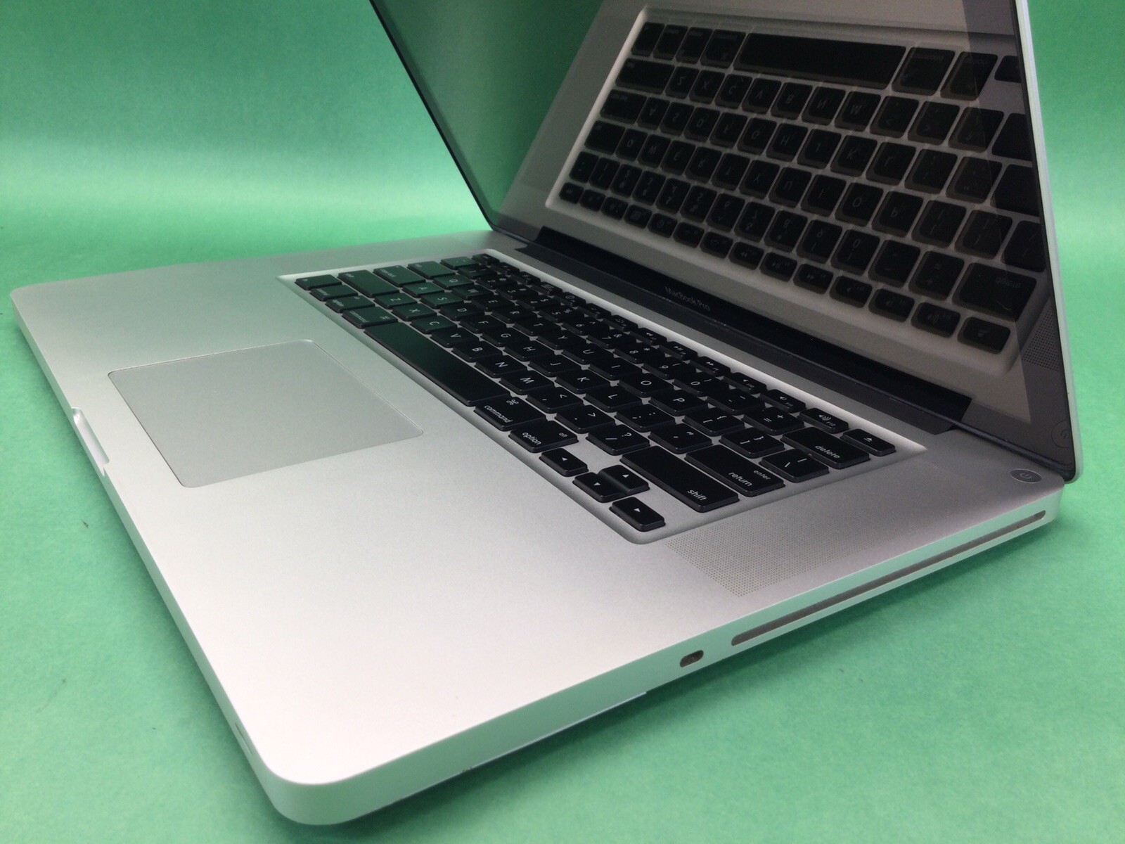 Apple MacBook A1286 – 15” Laptop – UNTESTED