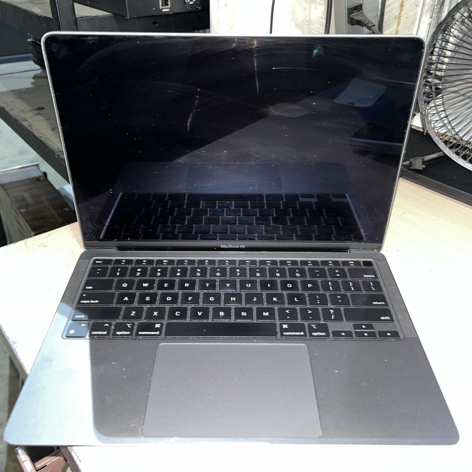 APPLE MACBOOK AIR ‘M1″ 8 CPU/7 GPU 13″ 3.2GHZ 8GB RAM 128SSD