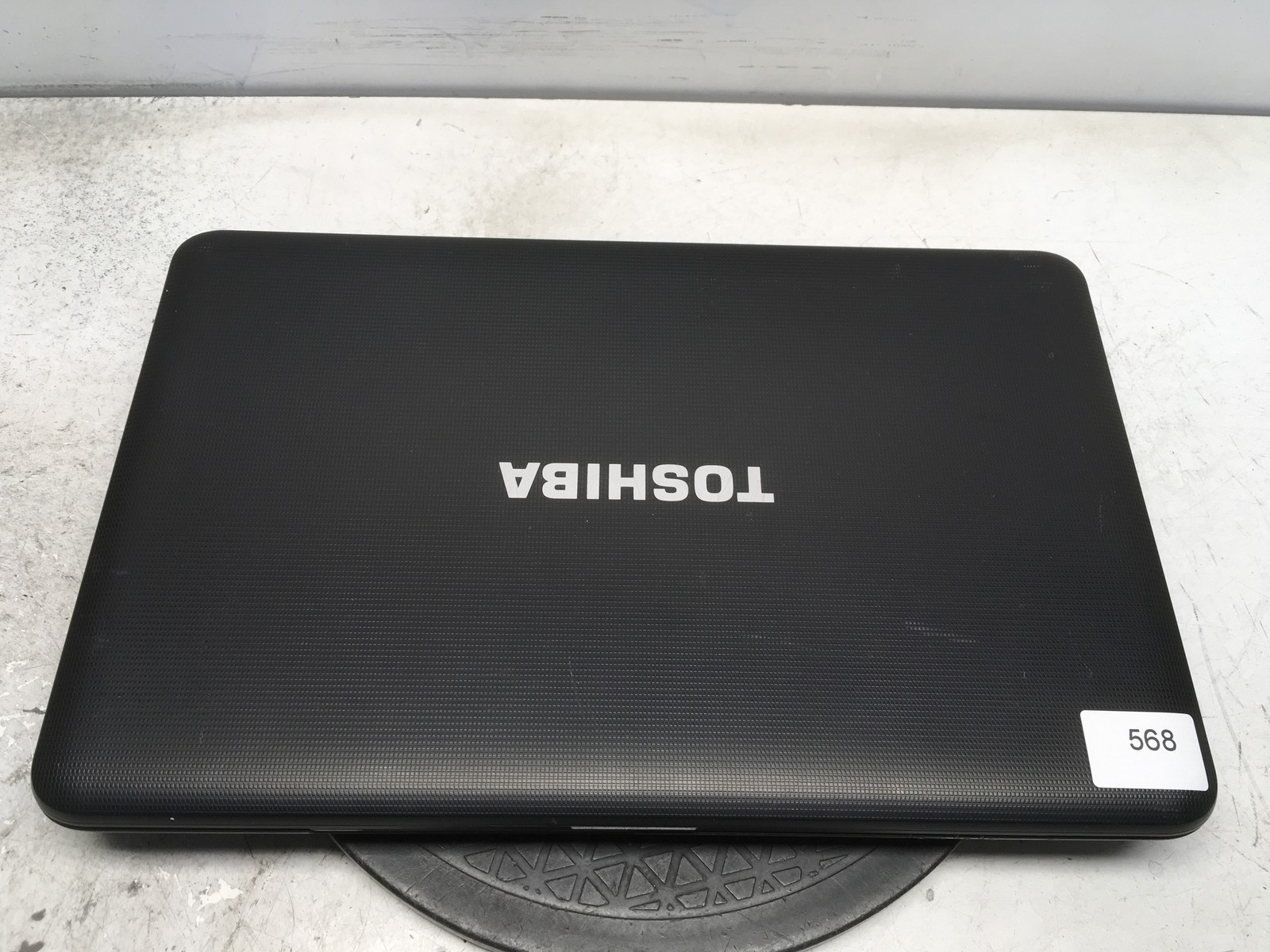 Toshiba Satellite C855D-S5229 AMD Dual-Core E1-1200 No RAM NO HDD No Batt