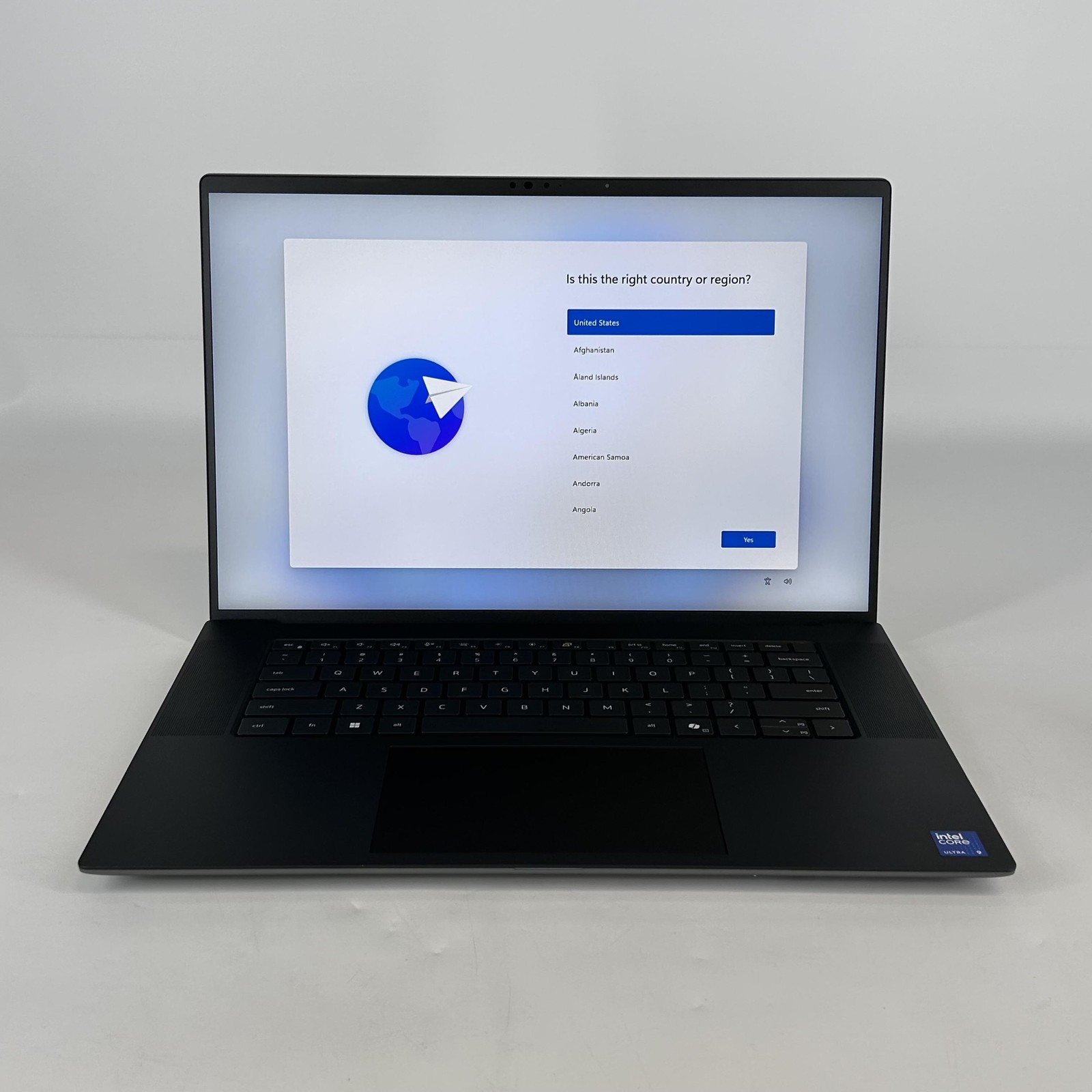 Dell Precision 5690 16 Gray FHD+ 2.5 GHz Ultra 9 185H 64GB 1TB SSD Excellent