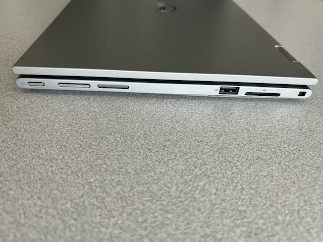 Dell Inspiron 11 3157 Intel Pentium N3530 2.16GHz, 4GB RAM, 250GB SSD, WIN 10