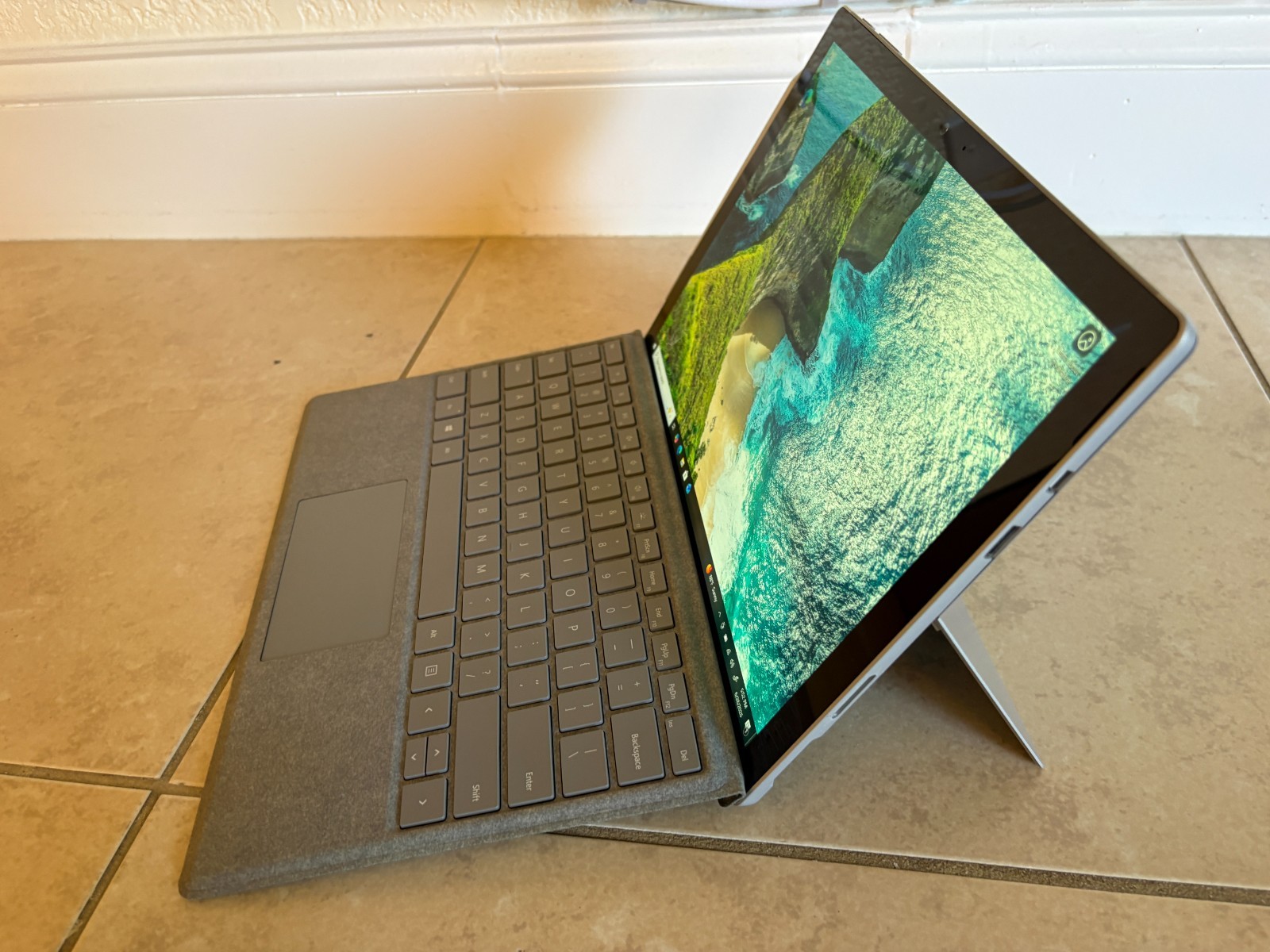 Microsoft Surface Pro 5 1796 i7-7660U 16GB 512GB Win11 Pro Pen Keyboard Bundle