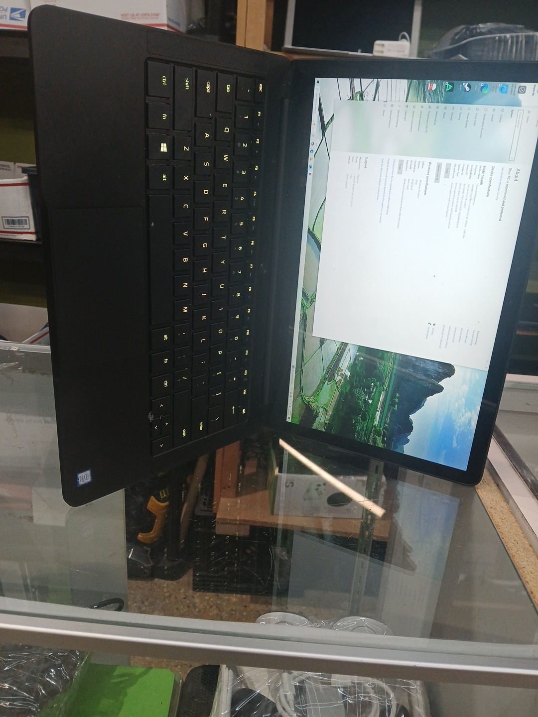 razor blade stealth 14 , 16gb ram, intel corei7 8th gen